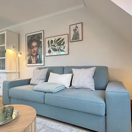 Luv &amp Lee, Whg 6 Appartement