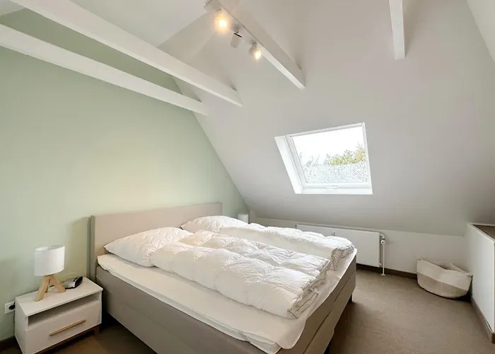 Luv &amp Lee, Whg 6 *